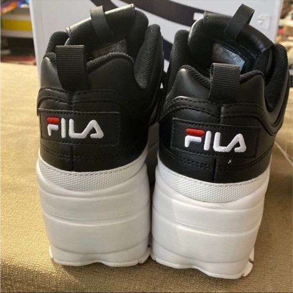 FILA DISRUPTOR ll PLATFORM - Picture 3 of 5